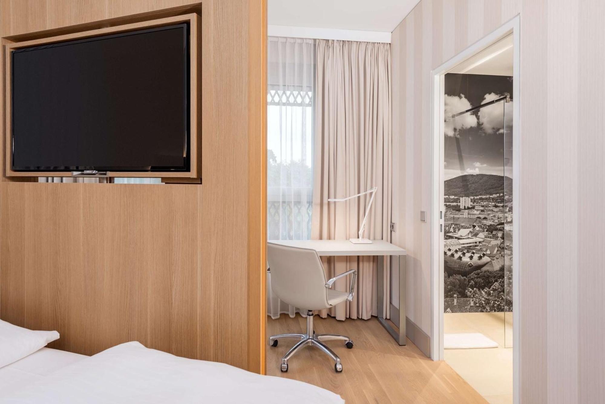 เอ็นเอช กราซ ซิตี้ Hotel ภายนอก รูปภาพ