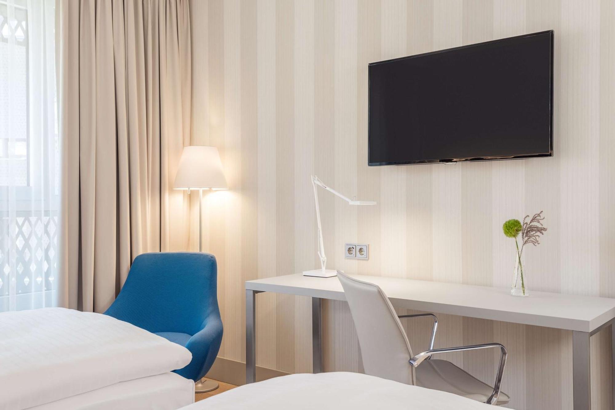 เอ็นเอช กราซ ซิตี้ Hotel ภายนอก รูปภาพ